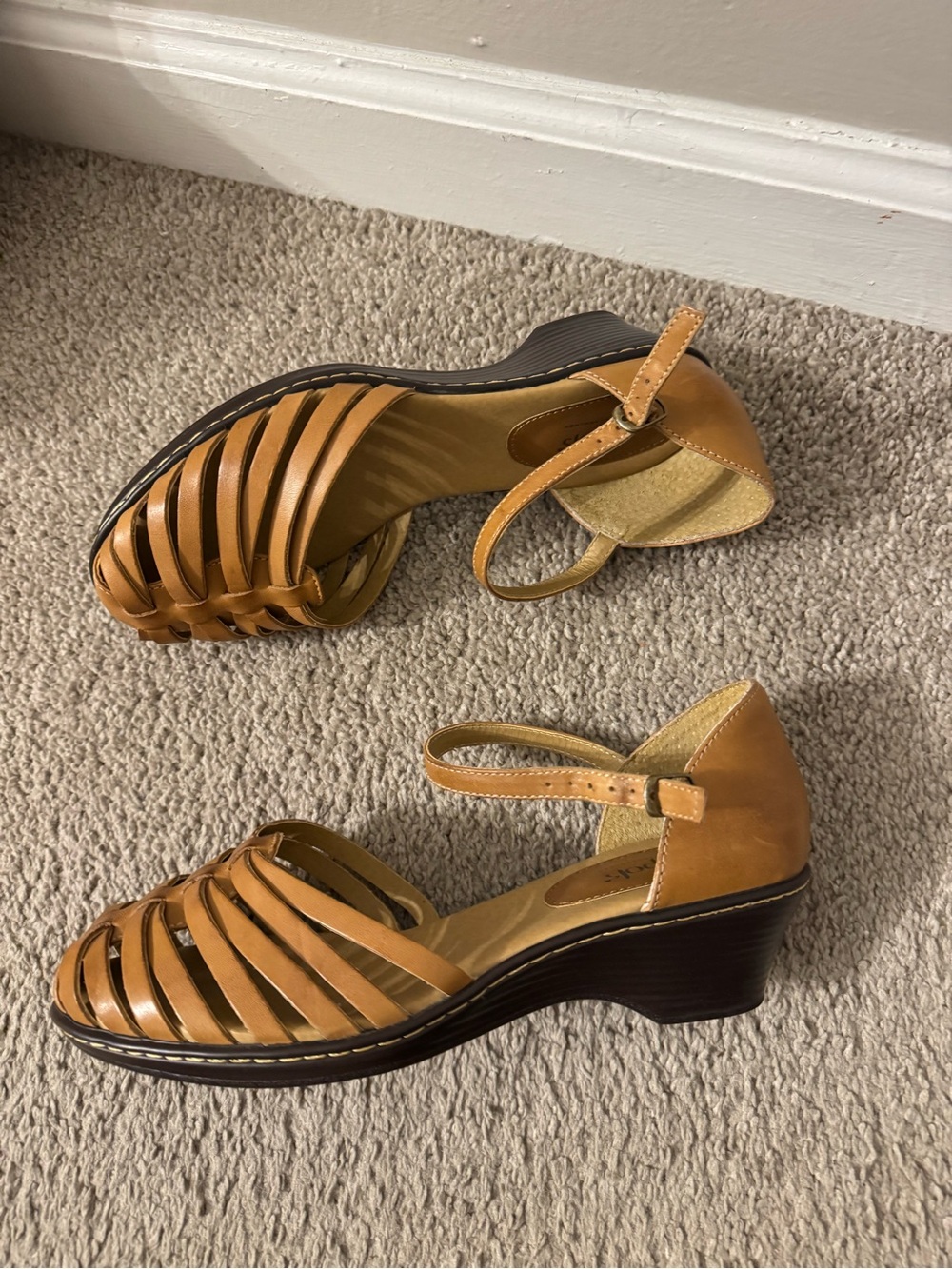 Tatianna - Soft Spots Woman Sandals Size 8W - Picture 4 of 11